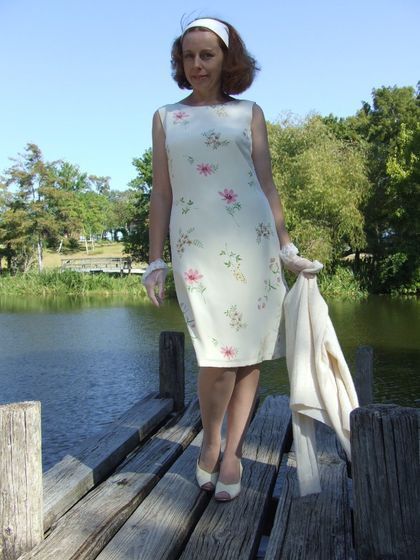 VINTAGE 1960s STYLE SILK WILDFLOWERS PRINT SHIFT DRESS by TALBOTS US 