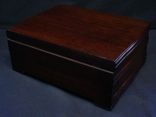 VINTAGE ROGER BROS MAHOGANY SILVERWARE CHEST W/ DRAWER  