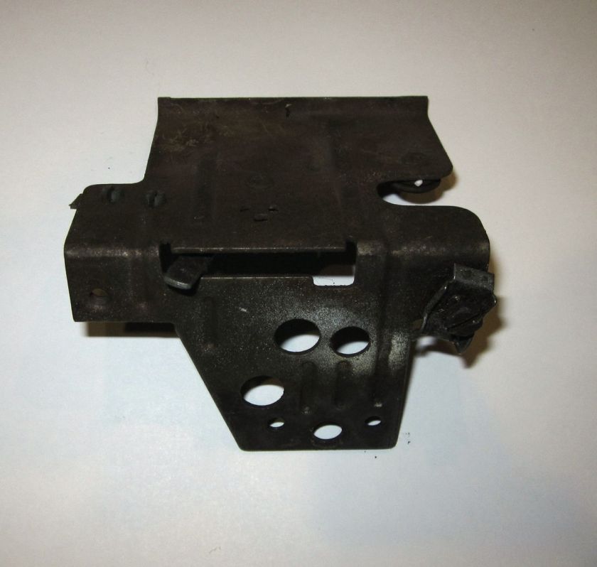 Tecumseh HM80 snowblower control bracket 33461a 31342 651q29 33374 