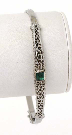 STYLISH 14K SOLID WHITE GOLD & EMERALD BANGLE BRACELET  