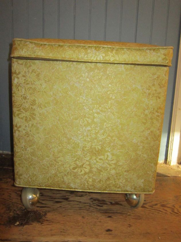 VTG. STUMP MANUFACURING CO. OTTOMAN   YELLOW  