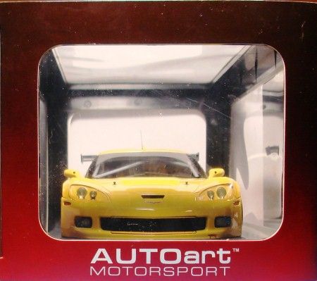 AUTOArt 118 CHEVROLET CORVETTE C6R PLAIN BODY VERSION (Yellow) LE 