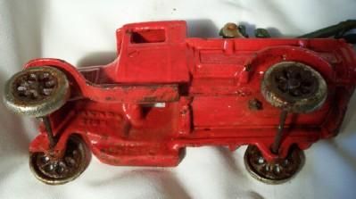 OLD VINTAGE MODEL T WRECKER TRUCK MARKED ARCADE 210 R FREEPORT  