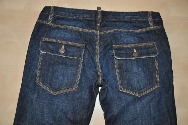 AUTHENTIC DSQUARED $450 JEANS US S EU 40  