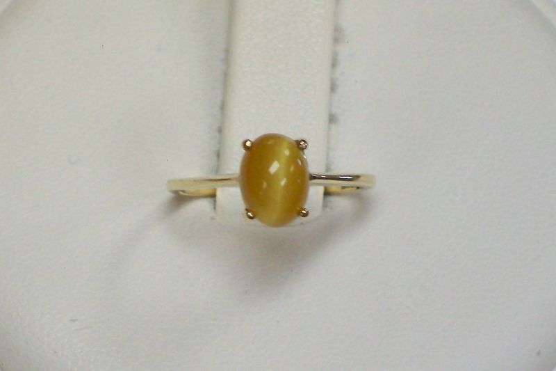 Delicate 10K Yellow Gold Tigers Eye Solitaire Ring  