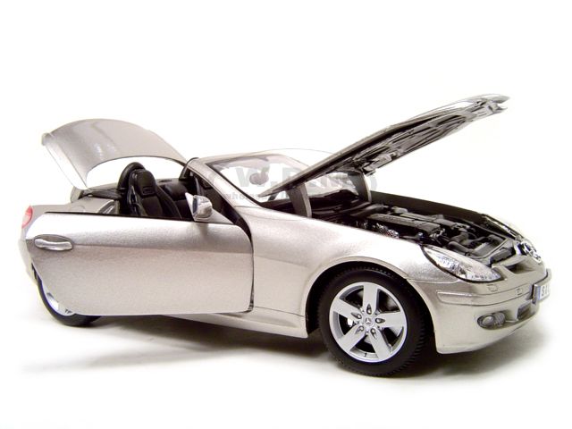 MERCEDES SLK CONVERTIBLE GREY 1/18 DIECAST MODEL CAR  