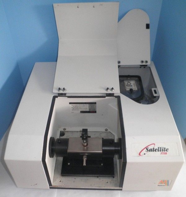 Mattson Satellite 5000 FTIR/FT IR Thermo Spectrometer  