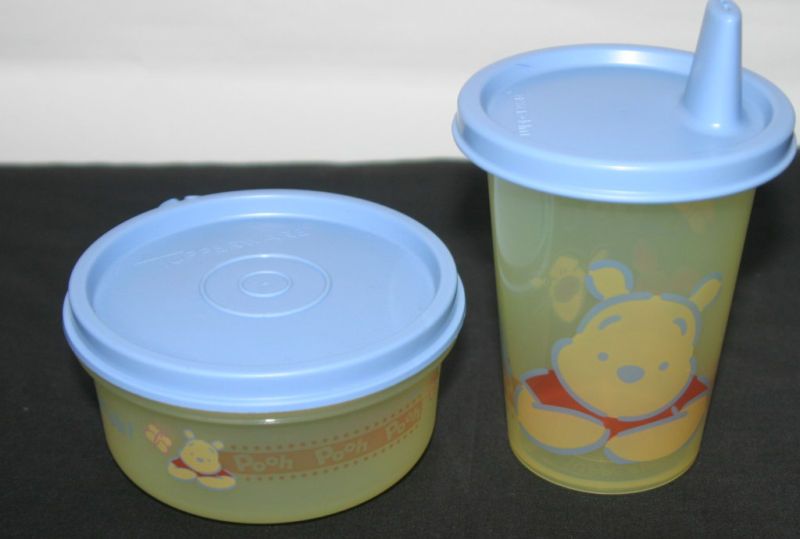 TUPPERWARE Winnie the Pooh Kid Tumbler Bowl Feeding set  