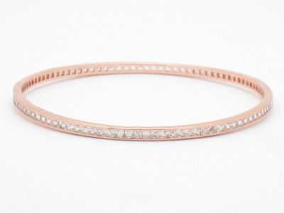 18KT ROSE GOLD DIAMOND SET CHANNEL PRINCESS CUT ETERNITY BANGLE 