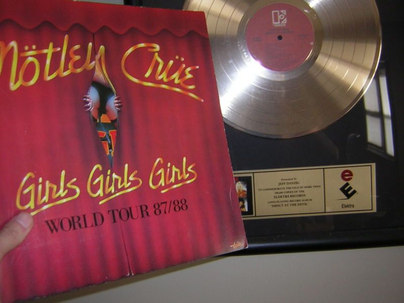 MOTLEY CRUE TOURBOOK GIRLS,GIRLS JAPAN IMPORT 1987  