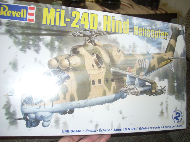 Revell MIL 24d Hind Helicopter Model Kit 85 5856  