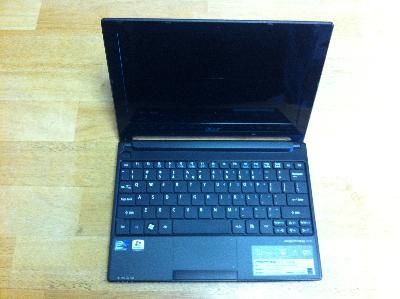 Acer Aspire ONE D255E 2659 Atom 1.66 GHz 1 GB Ram (Broken Screen 