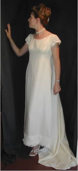 VTG 1967 60S SILK EMPIRE WAIST WEDDING GOWN DRESS + LONG TRAIN BUST 37 