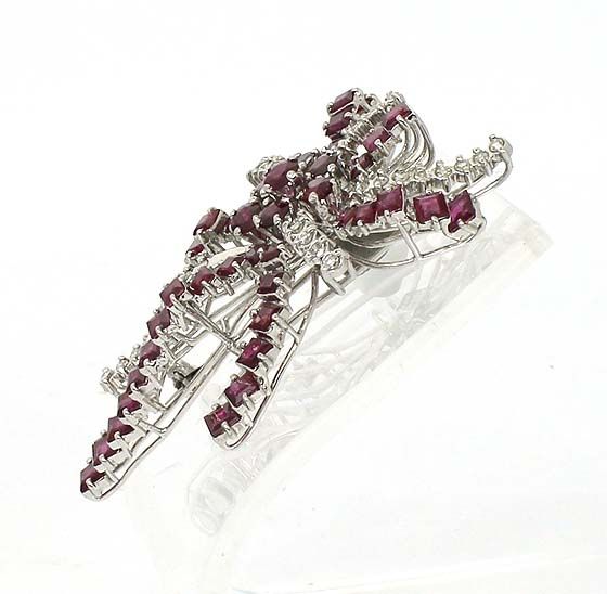 EYE CATCHING 18K GOLD & 8 CTS DIAMONDS & RUBIES PIN  