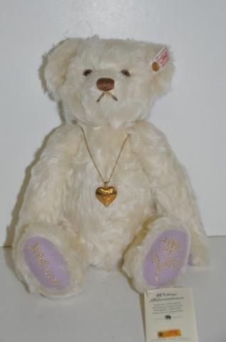   Mint Steiff 1997 Queen of Hearts Princess Diana Memorial Bear  