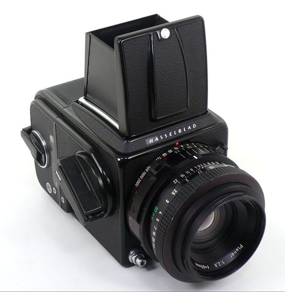 Collectible Hasselblad 2000 FC Camera Outfit   Warranty  