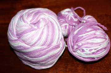   is Lion Cotton. Theres also a smaller ball included of the same yarn