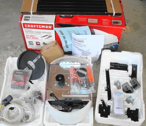 CRAFTSMAN 3/4 HP GARAGE DOOR OPENER SYSTEM BELT DRIVE W/BATTERY BACK 