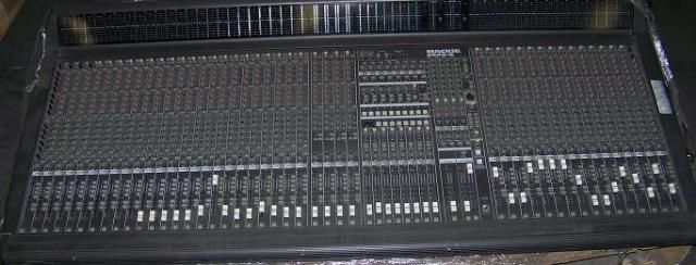 MACKIE SR40 8 MIXER CONSOLE  