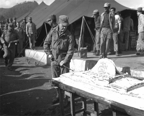 Chesty Pullers BDay During Korean Fighting   Photo  