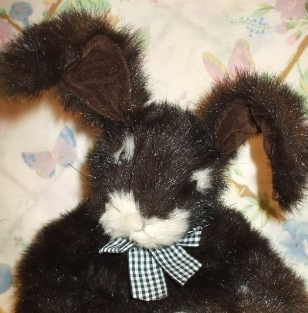 RUSS BERRIE STUFFED PLUSH BLACK BROWN & WHITE BUNNY RABBIT BRIARWOOD 