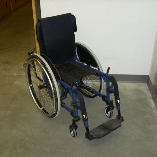 TiLite 14x14 Aero X Aluminum Wheelchair SN 31158  